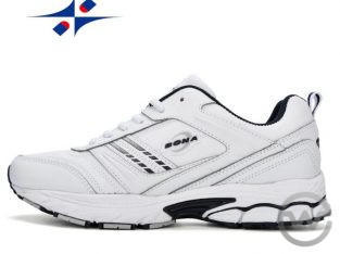 Comfortable youth sports shoes at very reasonable